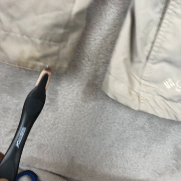 Columbia Sportswear Womens Athletic Jacket Medium Beige Full Zip Outdoors Pocket - Picture 11 of 15